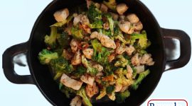 Resep Ayam Brokoli Lada Hitam menawarkan alternatif hidangan yang kaya rasa, mudah dibuat, dan cocok untuk disajikan di rumah. Foto: Pinterest/berandalappung.com