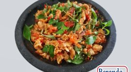 Sambal tempe kemangi menjadi salah satu pilihan menu rumahan yang sederhana namun penuh cita rasa. Ilustrasi: Pinterest/berandalappung.com
