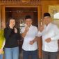Tangkap Layar Video Riyanto bertemu dengan keluarga Mukhlis Basri usai hidung cepat. 