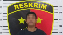 Pelaku menyerahkan diri setelah dilakukan upaya persuasif oleh pihak kepolisian dari Satreskrim Polresta Bandar Lampung bersama Polsek Tanjung Karang Timur. 