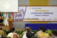 PJ Gubernur Lampung Samsudin, menerima Laporan Hasil Pemeriksaan (LHP) BPK Perwakilan Provinsi Lampung Semester II Tahun 2024 terkait Belanja Daerah Tahun Anggaran 2024.
