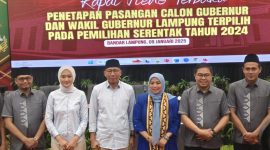Gubernur dan Wakil Gubernur Lampung Terpilih Mirza-Jihan seusai penetapan oleh KPU Lampung. Foto: Wildanhanafi/berandalappung.com
