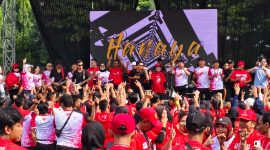 Ribuan masyarakat memeriahkan rangkaian acara HUT Ke-52 PDIP diacara Soekarno Fun Run. Foto: Wildanhanafi/berandalappung.com
