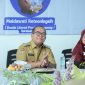 PJ Gubernur Samsudin bersama Bunda Literasi Lampung Maidawati. 