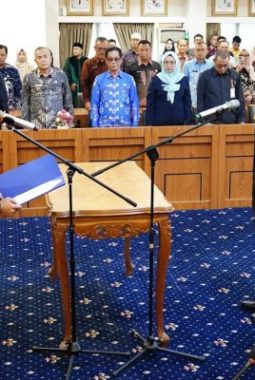 Gubernur Lampung Lantik Dua Pejabat Pimpinan Tinggi Pratama