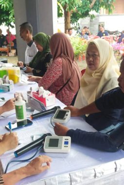 Puskesmas Kemiling Gelar Cek Kesehatan Gratis Bersama Paguyuban Kemiling Bersatu dalam Rangka HUT ke-1